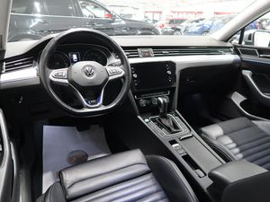 Volkswagen Passat bild 16
