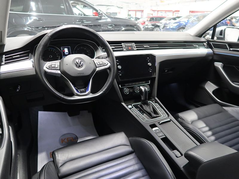 Volkswagen Passat bild 16