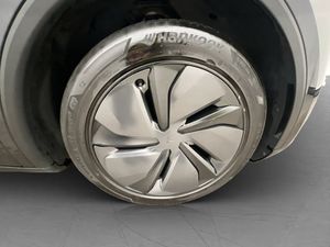 Tesla Model Y bild 34