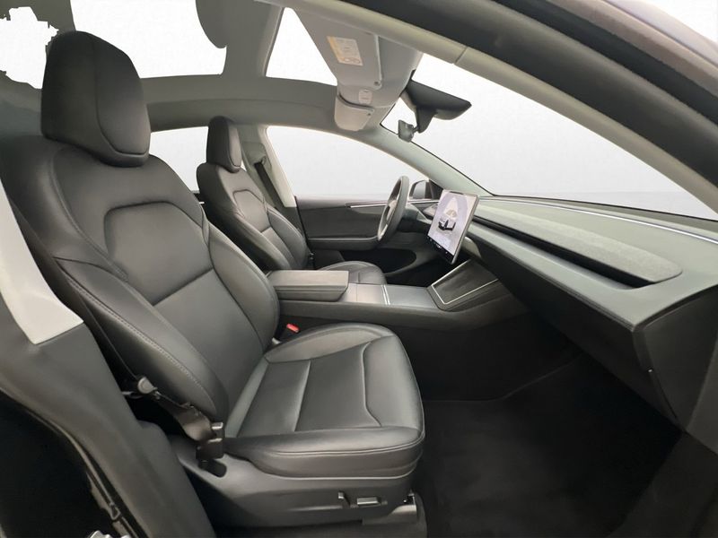Tesla Model Y bild 29