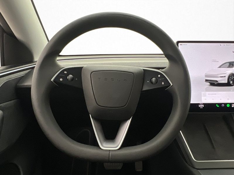Tesla Model Y bild 17