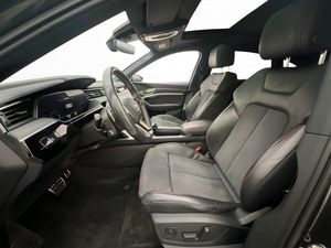 Audi Q8 bild 15