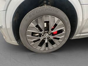 Audi Q8 bild 32