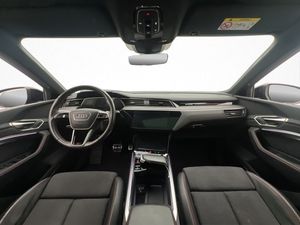 Audi Q8 bild 17