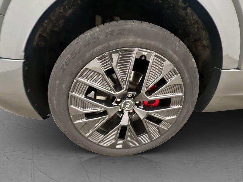 Audi Q8 bild 34