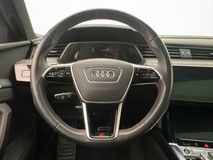 Audi Q8 bild 18
