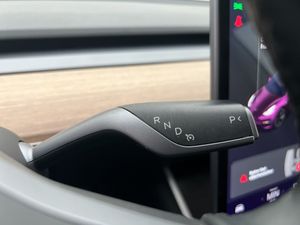 Tesla Model 3 bild 33