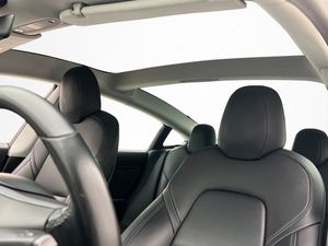 Tesla Model 3 bild 38