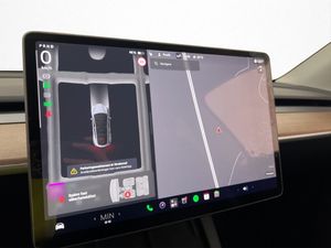 Tesla Model Y bild 22