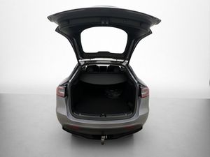 Tesla Model Y bild 11