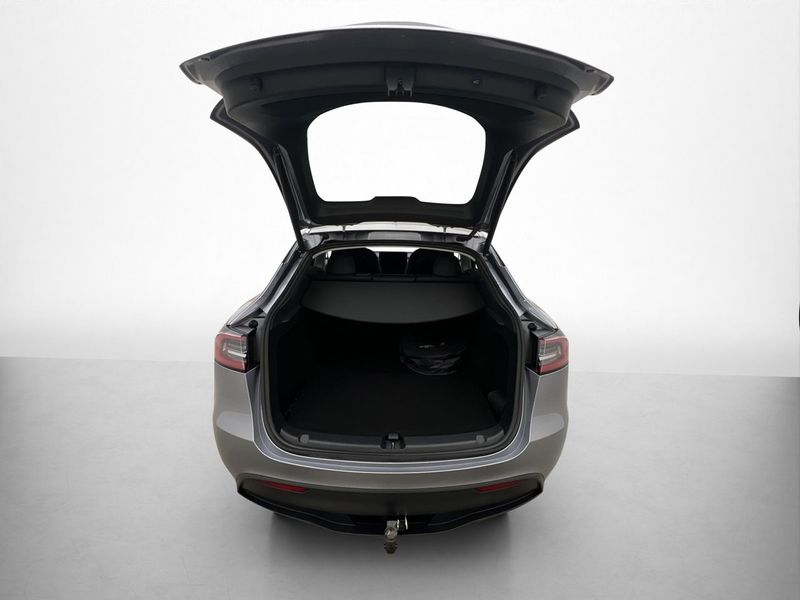 Tesla Model Y bild 11