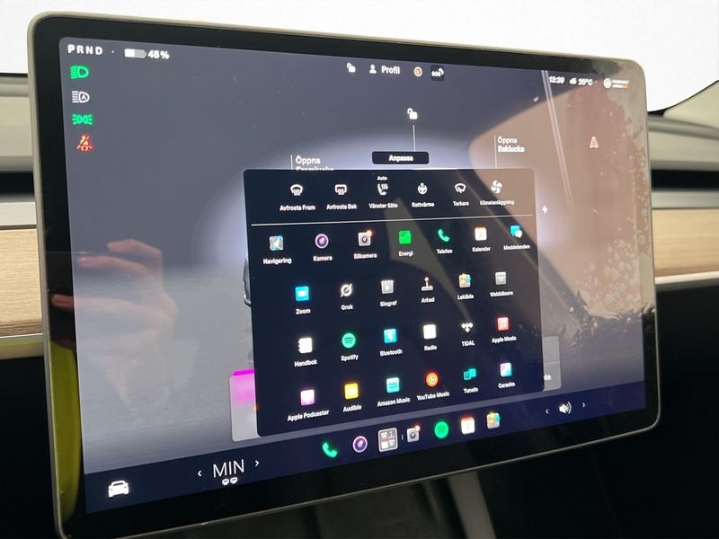 Tesla Model Y bild 23