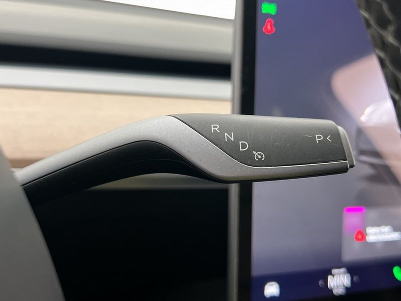 Tesla Model Y bild 20