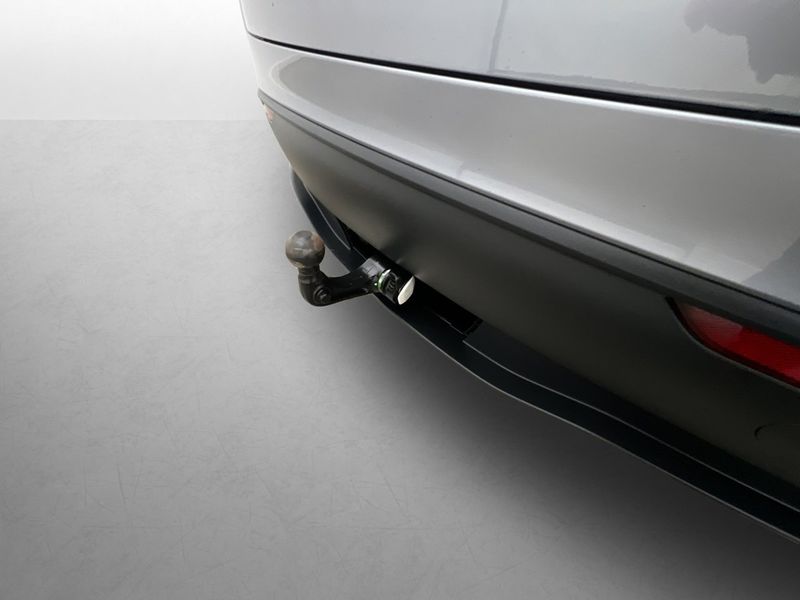 Tesla Model Y bild 10