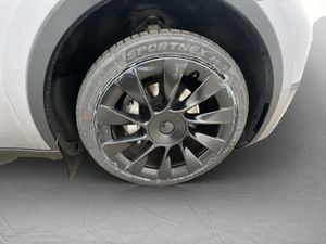 Tesla Model Y bild 34