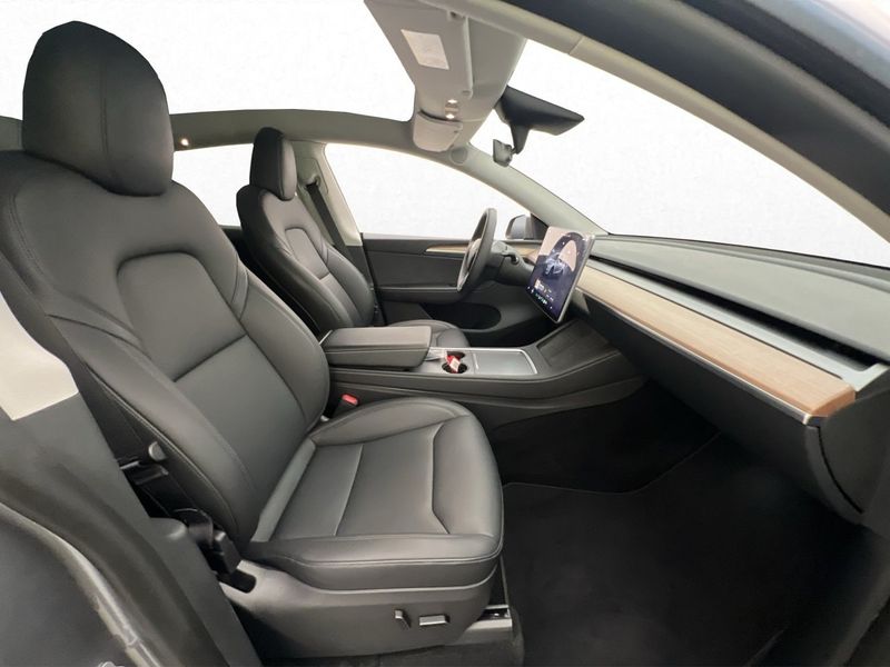 Tesla Model Y bild 29