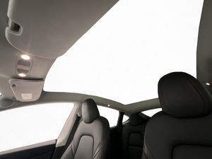 Tesla Model Y bild 15