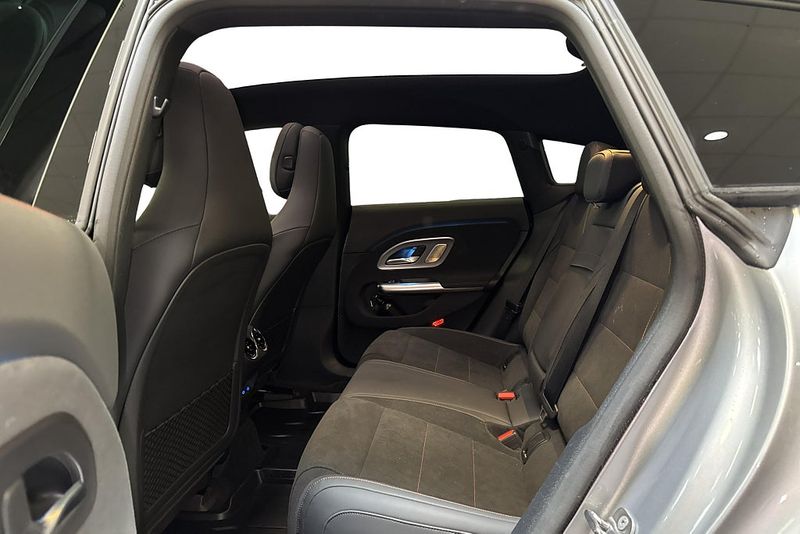 Mercedes CLA350 bild 14