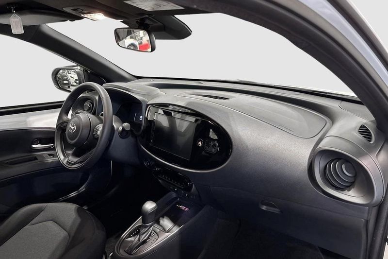 Toyota Aygo X bild 8