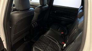 Mitsubishi Outlander bild 11