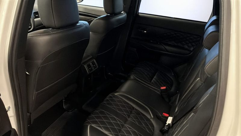 Mitsubishi Outlander bild 11
