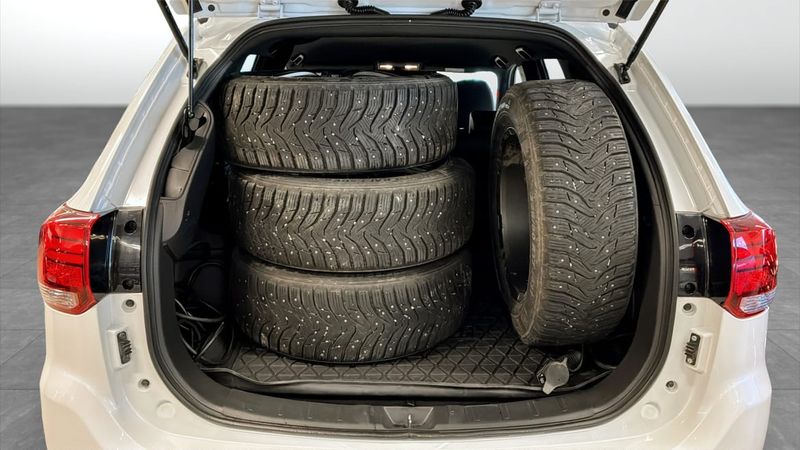 Mitsubishi Outlander bild 12
