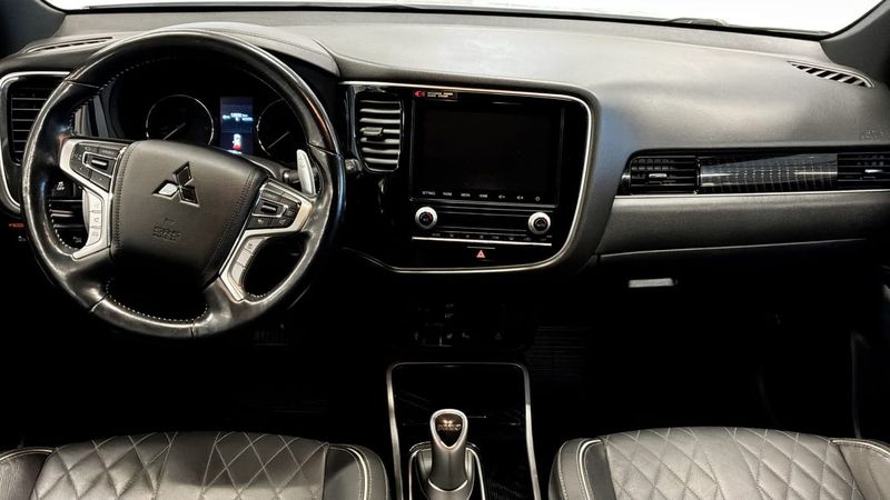 Mitsubishi Outlander bild 10