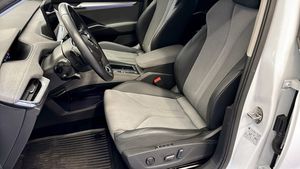 Skoda Enyaq bild 8