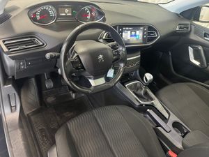 Peugeot 308 bild 8