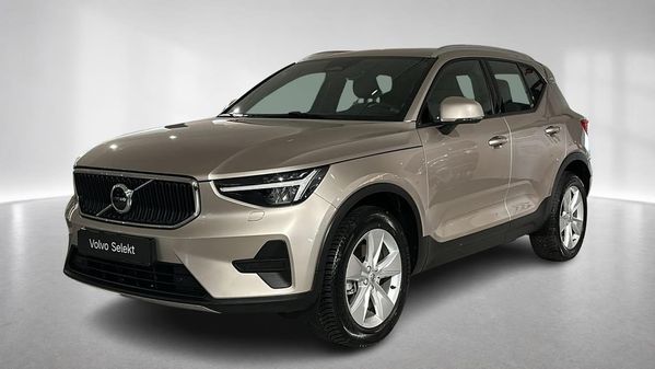 Volvo XC40 B3 FWD Bensin Core - 2024