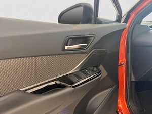 Toyota C-HR bild 8