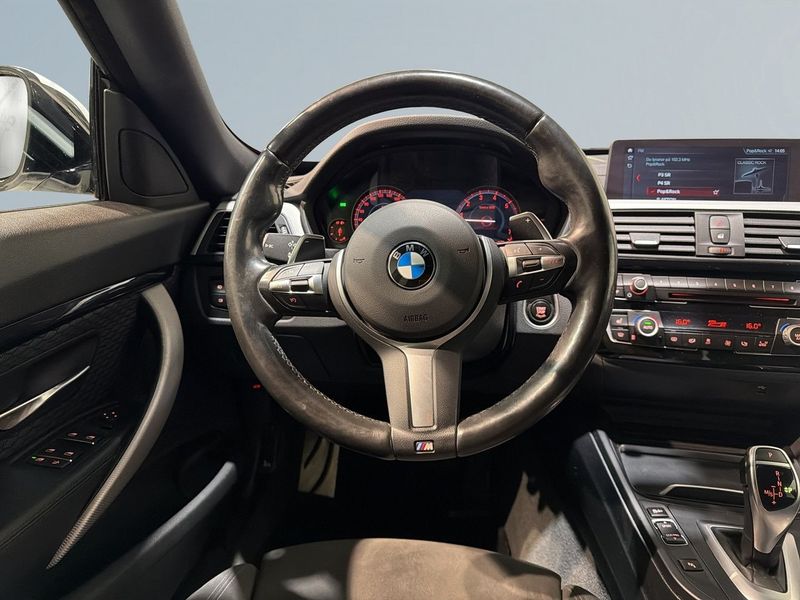 BMW 330 bild 9