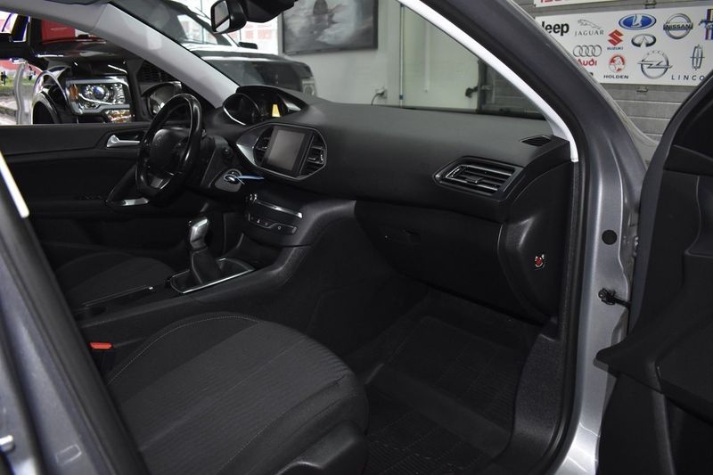 Peugeot 308 SW bild 7