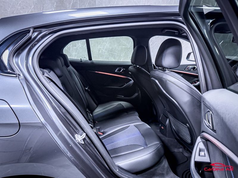 BMW 118 bild 16