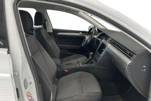 Volkswagen Passat bild 7