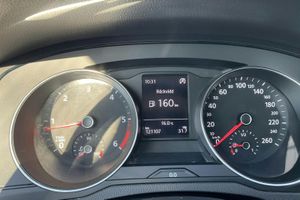 Volkswagen Passat bild 11