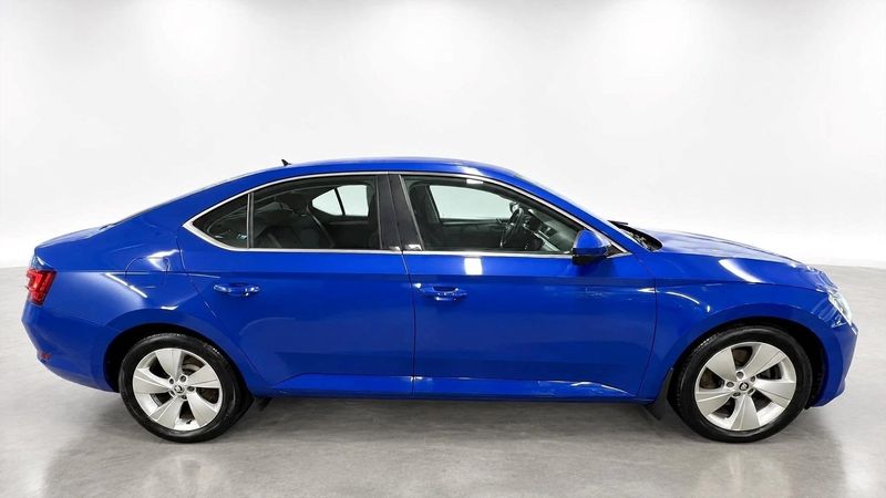 Skoda Superb bild 4