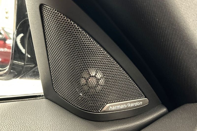 BMW i4 bild 22