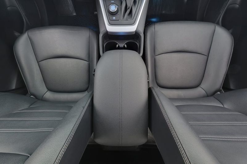 Toyota RAV4 bild 22
