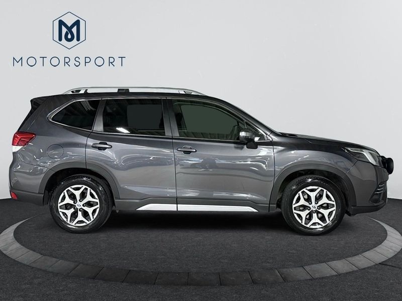 Subaru Forester bild 8