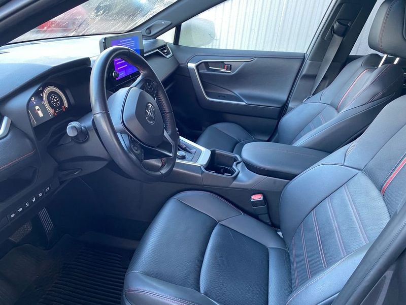 Toyota RAV4 bild 2