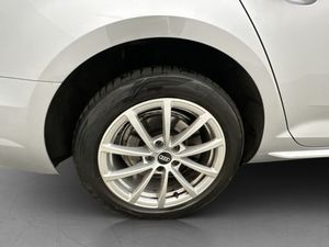 Audi A4 bild 33