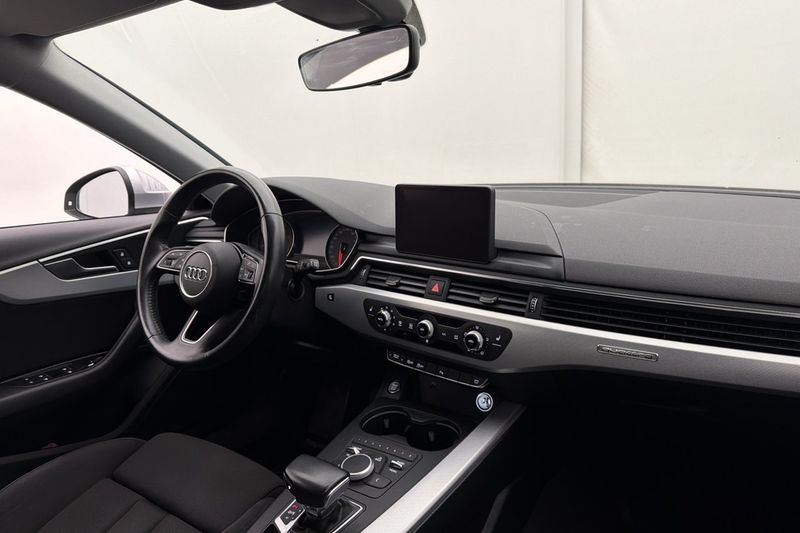 Audi A4 bild 27