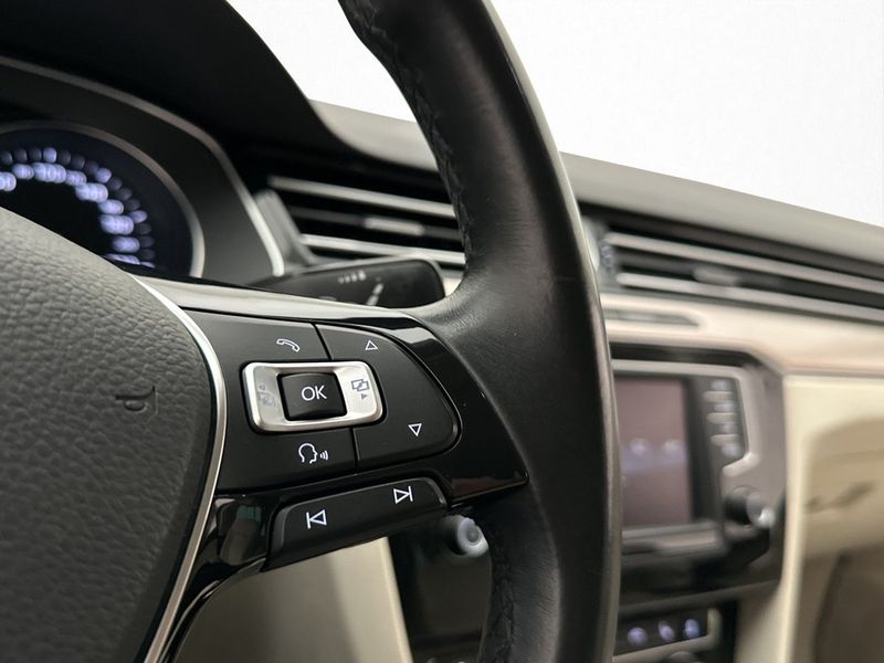 Volkswagen Passat bild 19