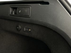 Volkswagen Passat bild 10