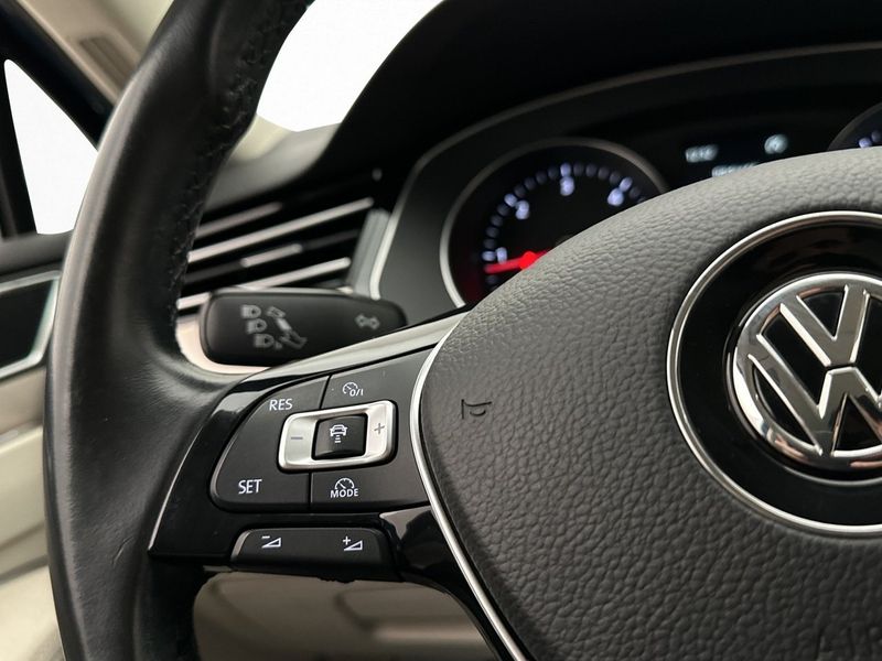 Volkswagen Passat bild 17