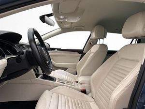 Volkswagen Passat bild 14