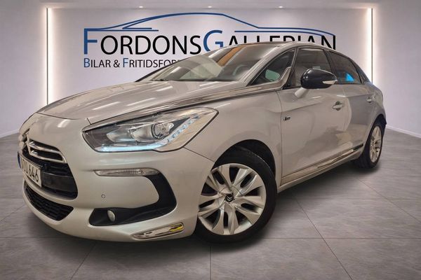 Citroen DS5 2.0 Hybrid4 Airdream AWD EGS Euro 5 - 2012