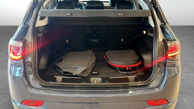 Jeep Compass bild 10