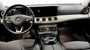 Mercedes E220 bild 4